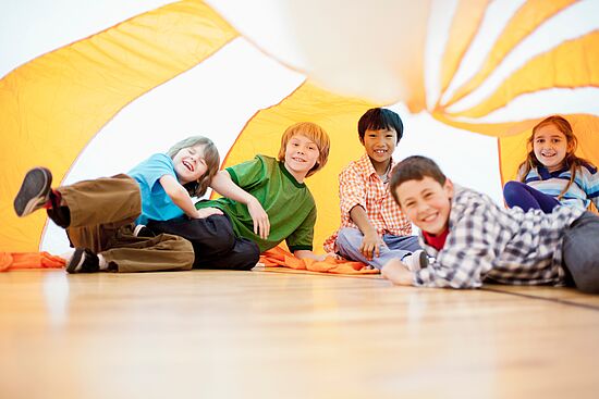 Bewegungsabenteuer & Spaß im Haus