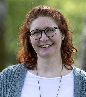 Frau Sandra Diepold